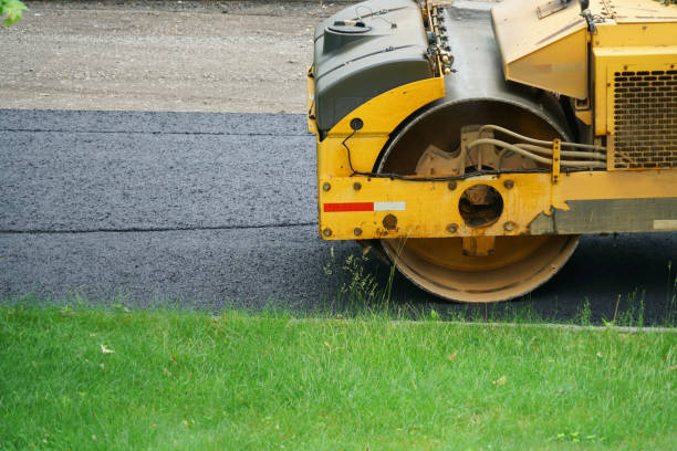 Best Local Driveway Pavers  in Combined Locks, WI